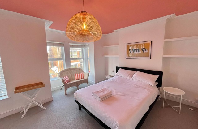 Beautiful Victorian Family Home in Gorleston on Sea by the beach