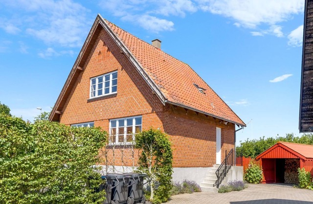 "Bernadeta" - 500m from the sea by Interhome