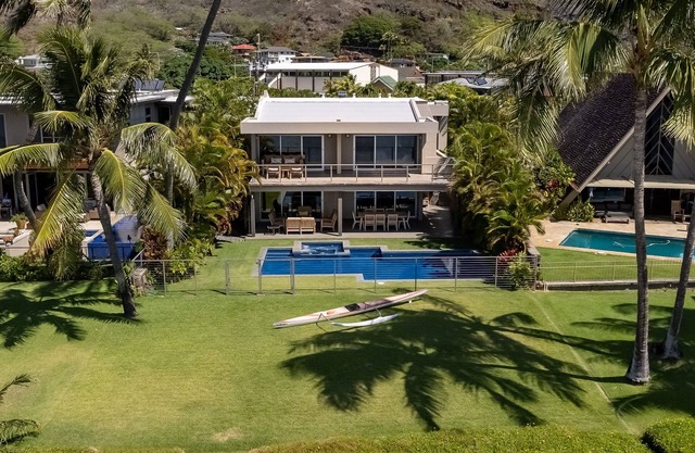 Best and Newest Beachfront Listing in Honolulu