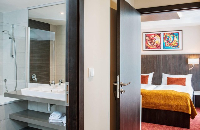 Best city center location near DOM Guesthouse FlatDeCologne