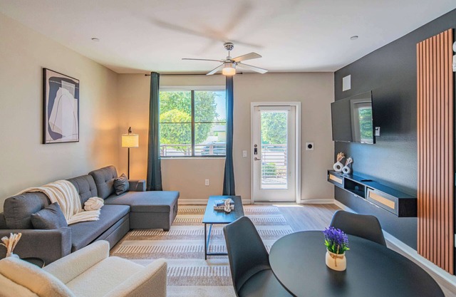 Best Location | Pool, Gym, Parking, W/D & Dog Park