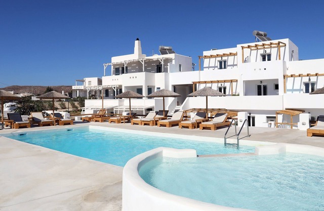 BH445 - C - Suite Naxos