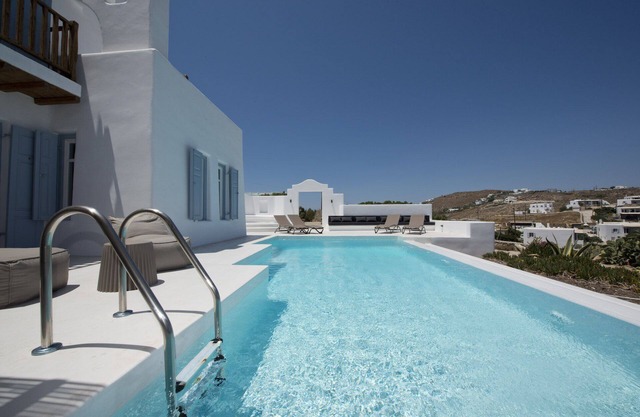 BH802 - C - Villa Mykonos