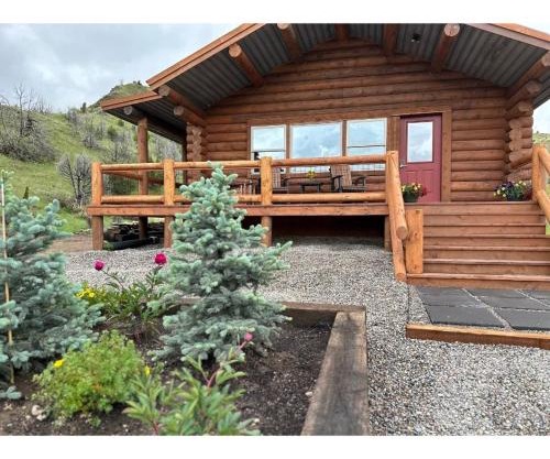Bigger Bear Cabin by Madison River in SW Montana