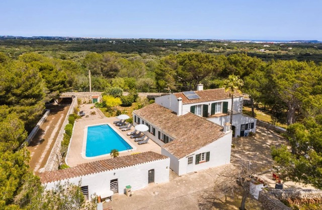 Binisafuet Nou. Campo y playa Menorca
