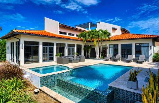 Bird of Paradise Villa