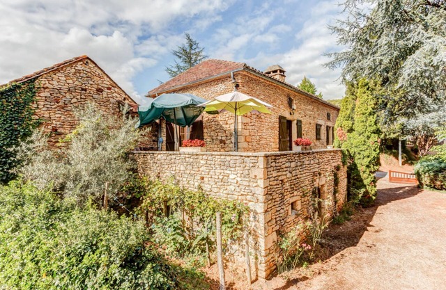 BLACK PERIGORD STONE HOUSE
