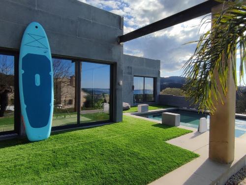 Blackhouse piscina climatizada