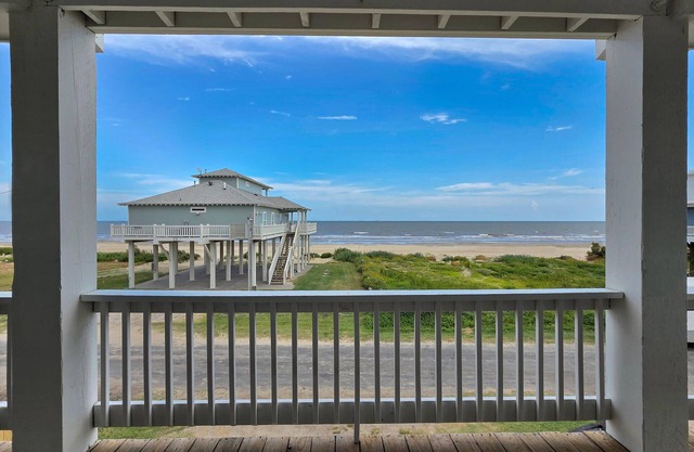 Blue Anchor- 5 bedroom, 3 bath home, sleeps 16