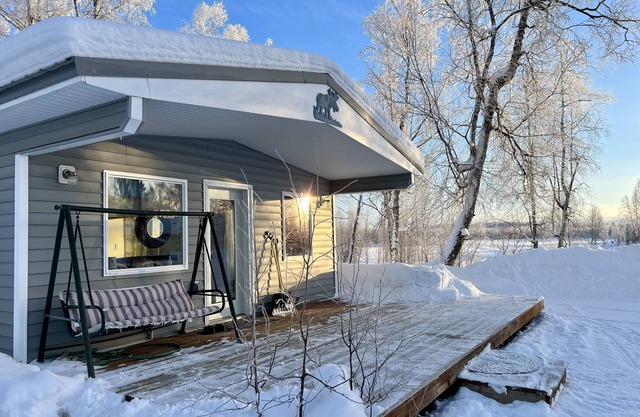 Blue Moose Cottage - A peaceful paradise of Alaskan awe and allure.