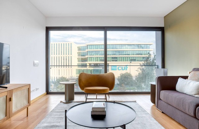 Blueground | Alcântara,fully furnished