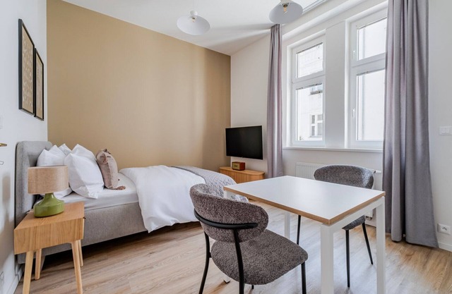 Blueground | Prague 7, renovated, student housing (PRG-59)