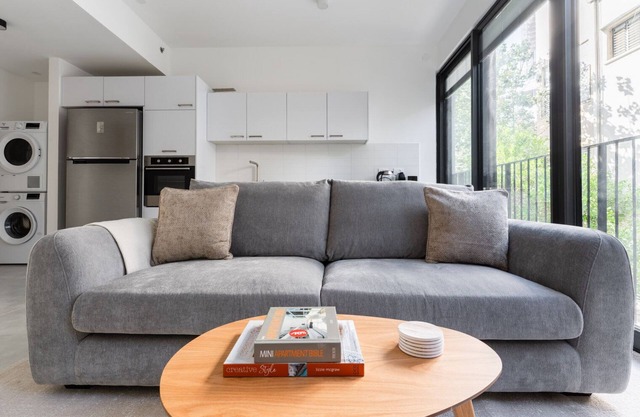 Blueground | Tel Aviv, city view, nr Yarkon Park (TLV-82)