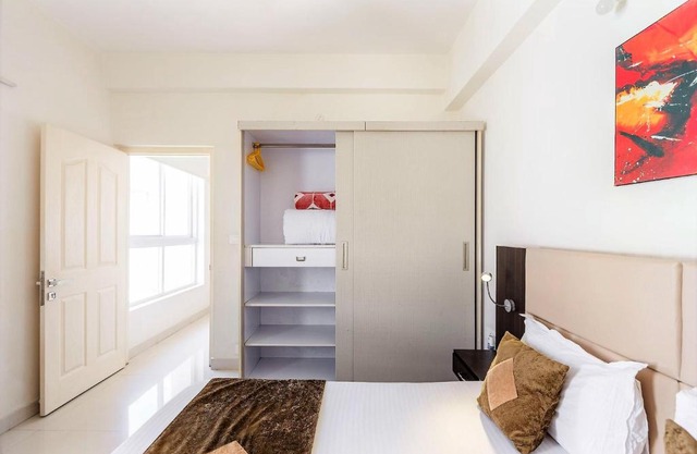 BluO 1BR Hitech City - Balcony, Gym, Terrace Garden
