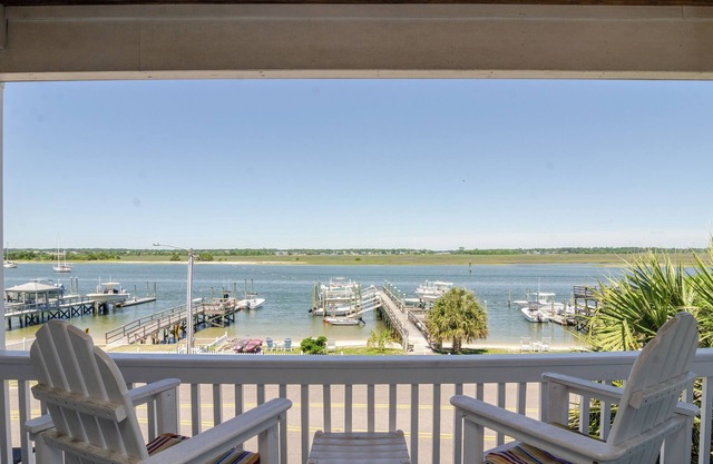 Boat Friendly Townhouse on Sound with Dock