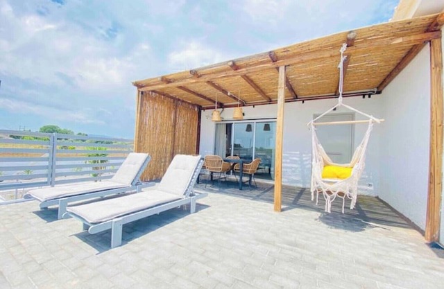 Boho Natural - Beachfront Private Veranda