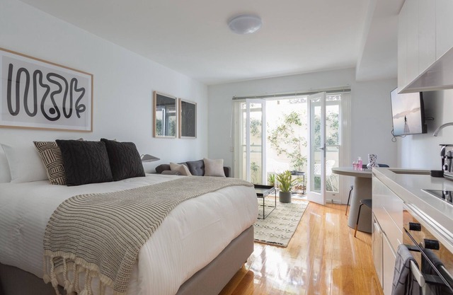 Boutique Studio Apartment in Heritage Home