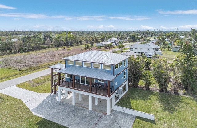 Brand New Build, 3/3 Heart of Bokeelia! Boat Ramp Across the Street!