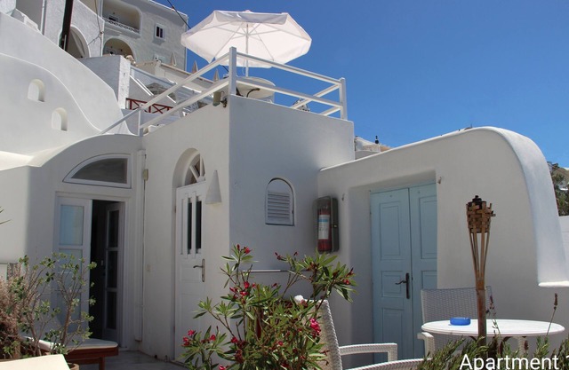 BRIGA VILLAS Studio 1 - private terrace. Astonishing view of Caldera/volcano