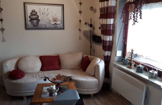 Bright 2-room apartment (48 sqm) for 2 people with large terrace and garden