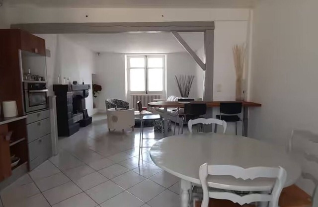 Bright apartment south of Nantes near Sèvre