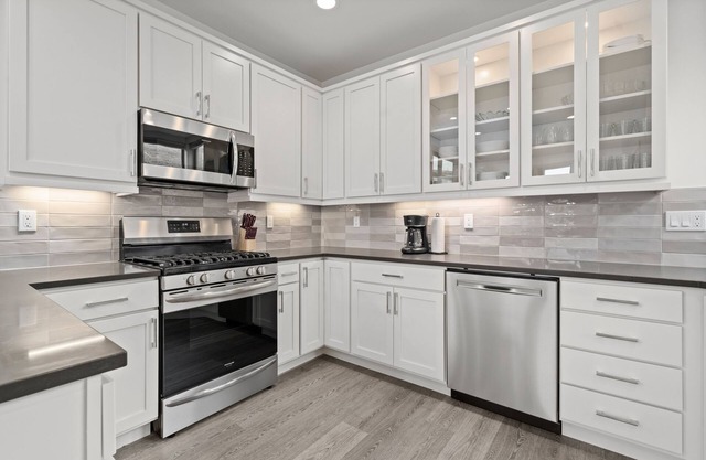 Bright New Home in trendy Ballard