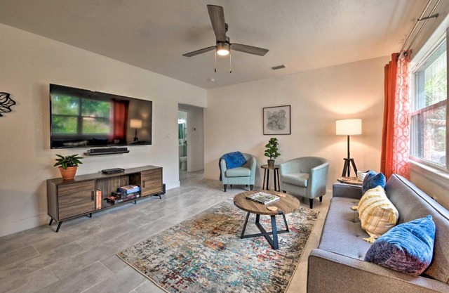 Bright, Pet-Friendly Retreat in Avon Park!