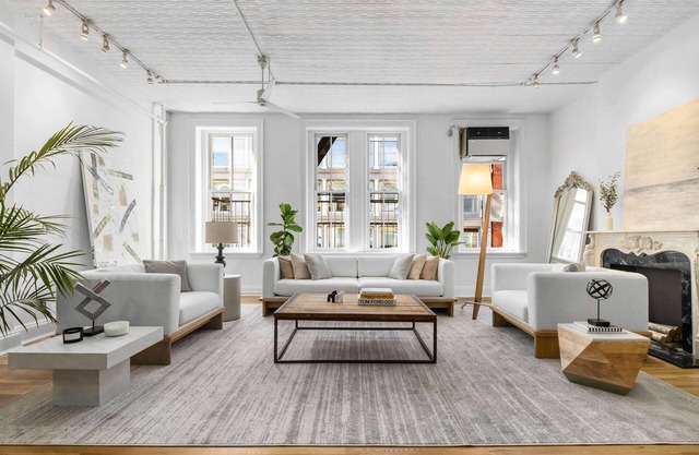 Broadway Oasis by StayHaus | Full-floor Soho 1BR