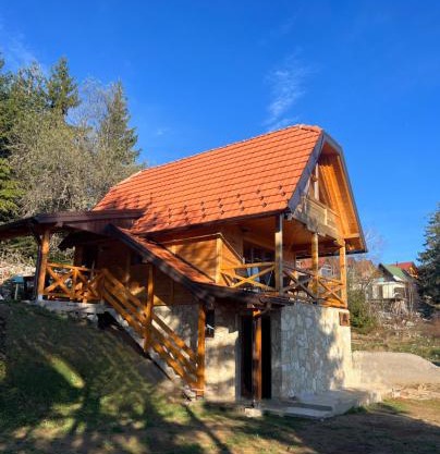 Brvnara Tarska Zora