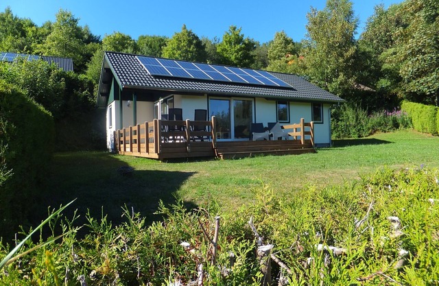 Bungalow by Reservoir in Eifel
