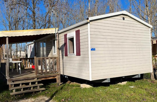 Bungalow familial avec jardin en Onzain piscine partagee