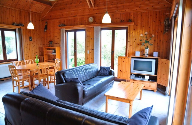Bungalow in peaceful environment