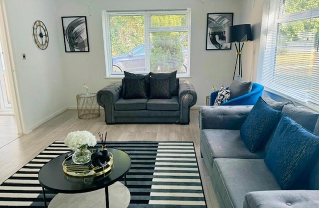 Bungalow - Sleeps 6 - Garden - Wheelchair Access