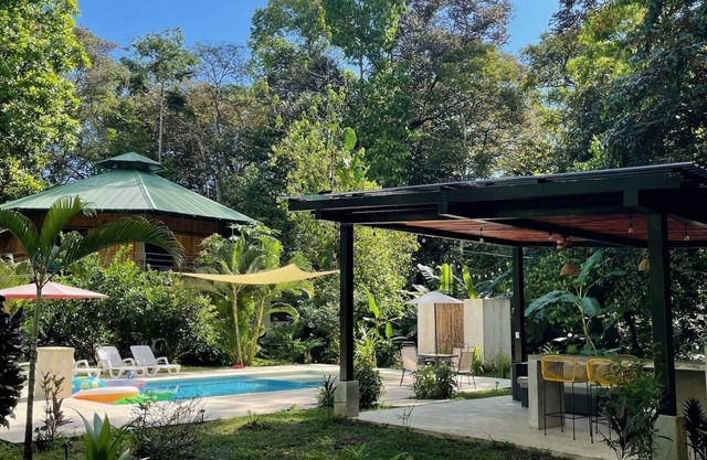 Bungalow style house, 5 min from the beach and close to Corcovado National Park.