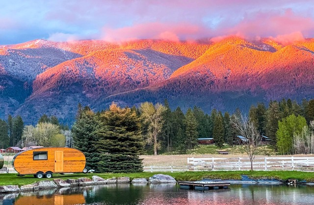 Bunk Roaming Cabin — Sleeps 4