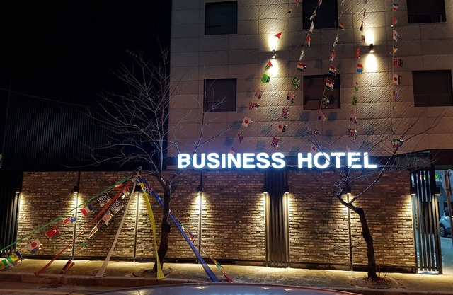 Business Hotel