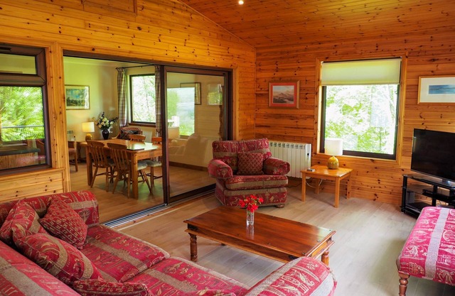 Buzzard - a beautiful 4 star holiday chalet surrounded by a true Highland landscape that can sleep