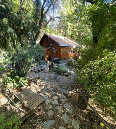 Cabaña alpina en plena cordillera con acceso a Río