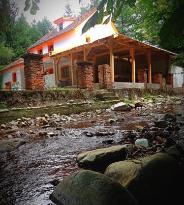 Cabana de lângă Vale