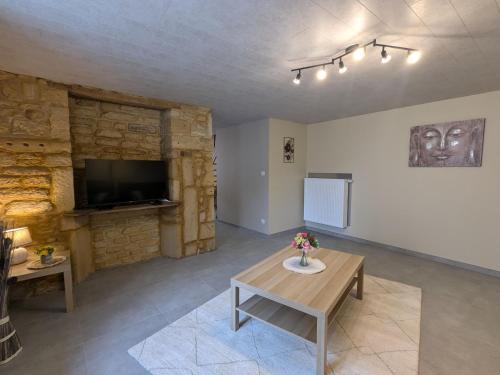 Campagne, confort moderne : Grand appartement rénové pour 8 pers. avec terrasse et jardin spacieux - FR-1-585-135