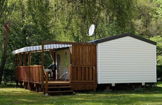 Camping 3 étoiles - Piscine - eeeghe