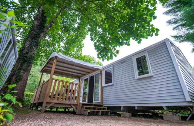 Camping 4 étoiles - Piscine - ccbabha