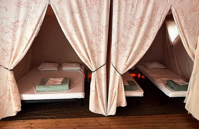 Camping Parc de Palétès* - 3-room lodge for 4 people without sanitary facilities