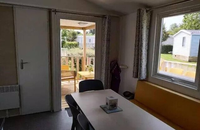Campsite L'Aiguille Creuse* - Mobile home Loggia Confort 4 rooms 6 people