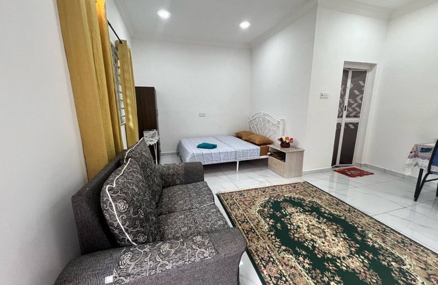 Capital O 91117 Noor Room Stay