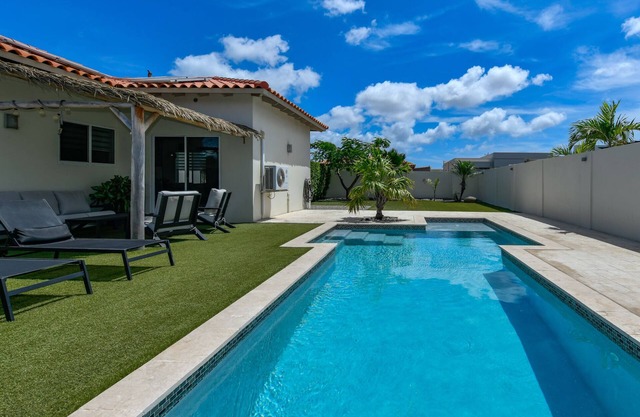 Cas di Das is a modern, fresh home, perfectly for a relaxing stay. For all ages.