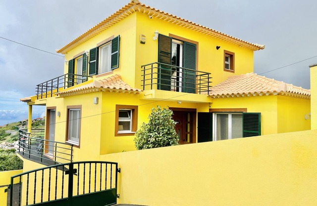 Casa Amarela by Your Madeira Rentals