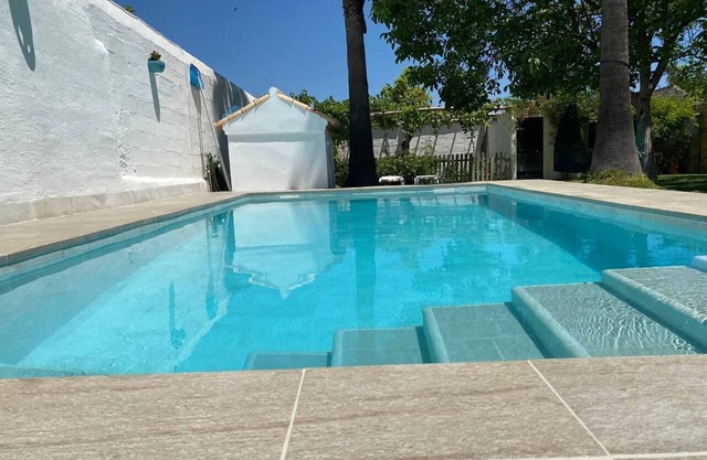 CASA ANA: Very quiet with garden and pool to relax