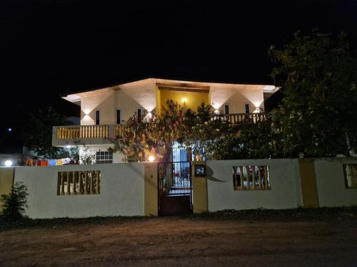 Casa Andries Montanja Rey