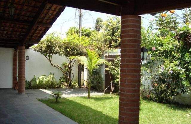 Casa arejada e espaçosa